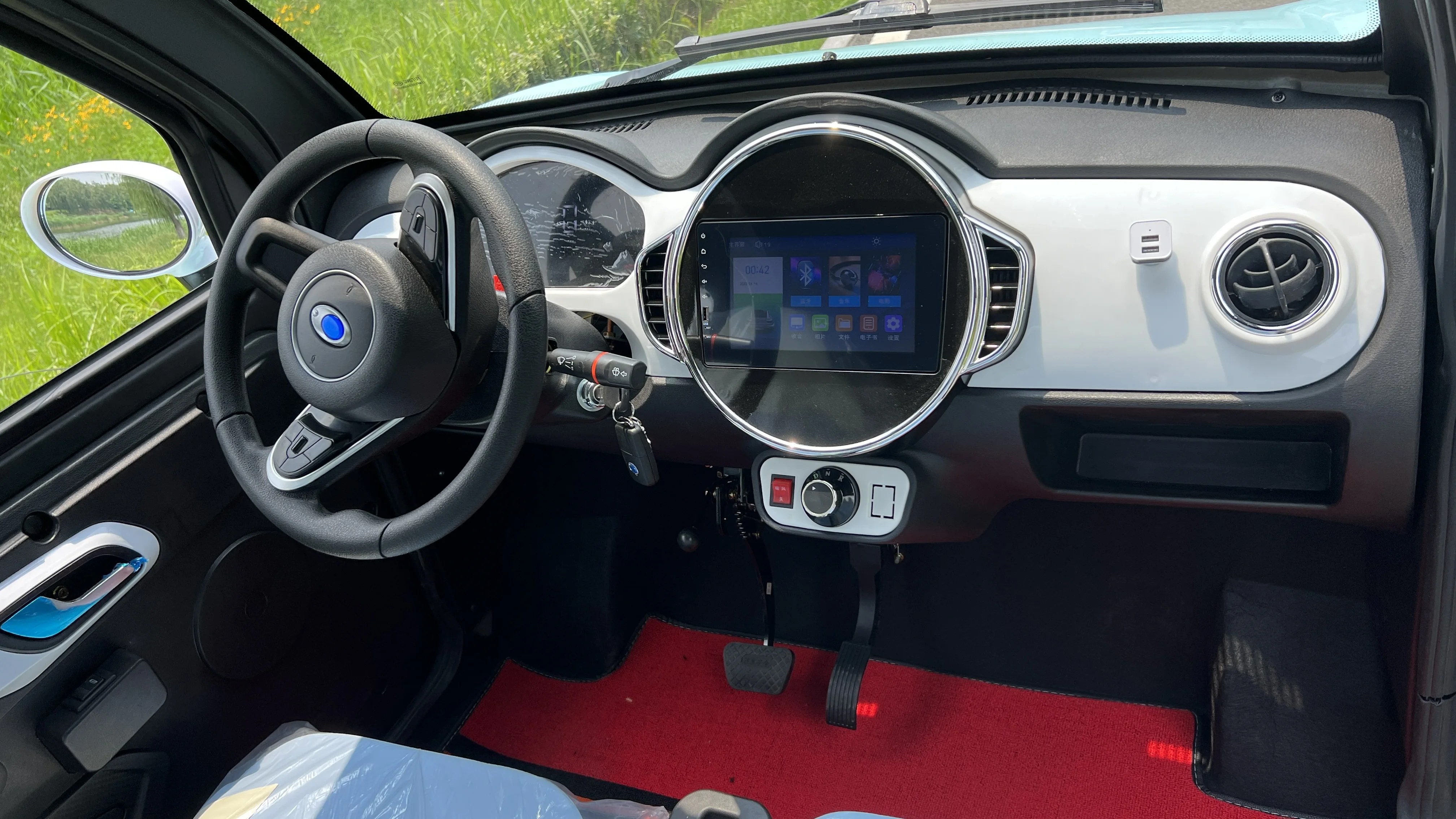 2024 electric low speed vehicle, 4 seats 2 doors electric vehicle, max speed 45km per hour electric 4 wheel vehicle