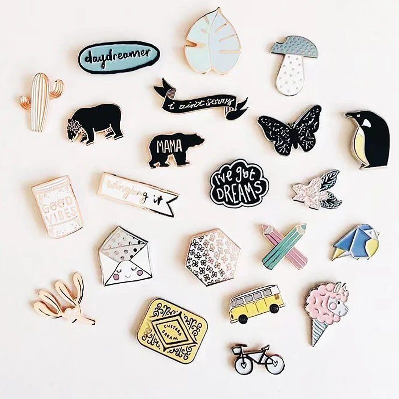 Cartoon Enamel Metallic Iron Zinc Alloy Pin Custom Enamel Badge Soft Enamel Pin with High Polish Nickel Clutch