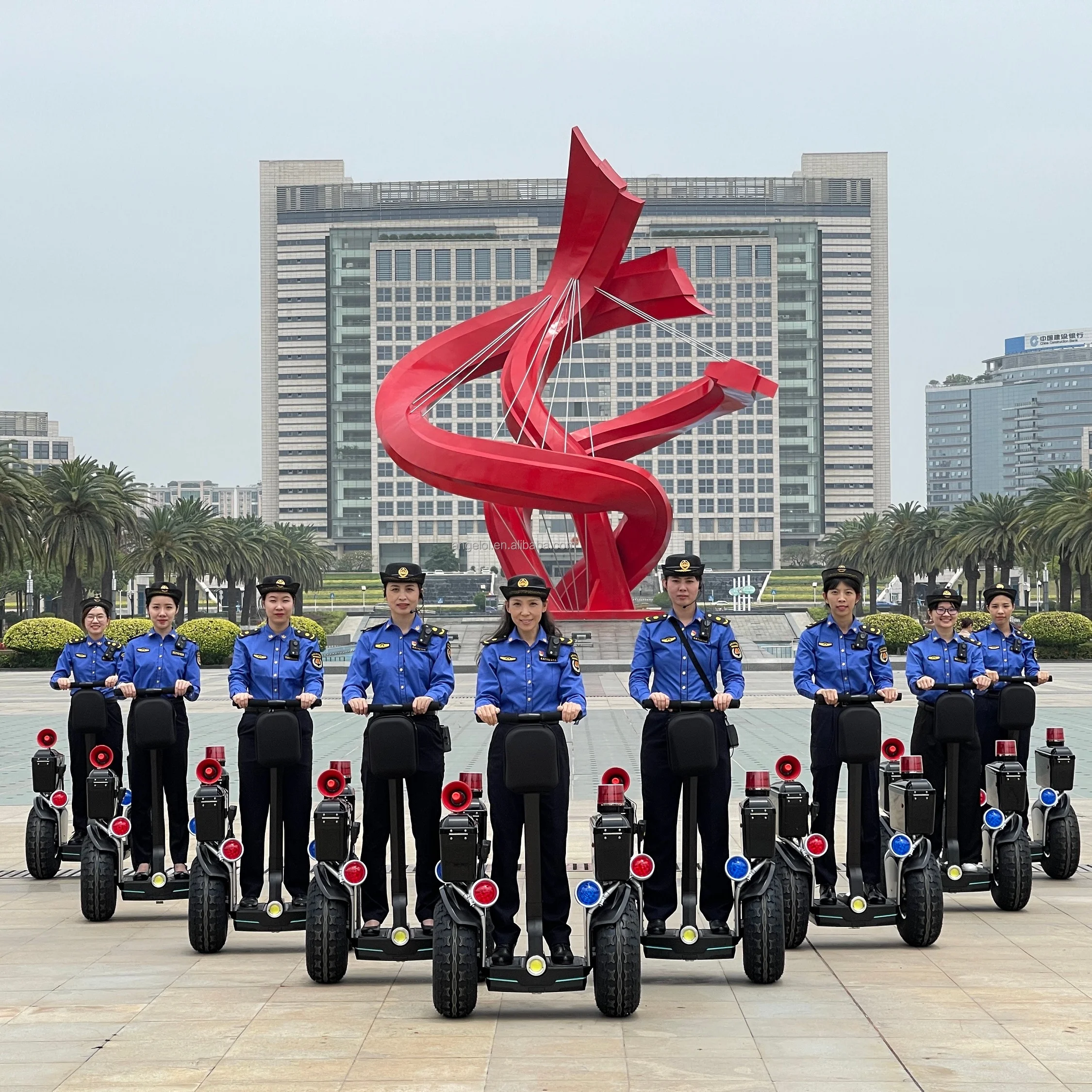 US warehouse with large stock 19 inch fat tire electric chariot covered scooter patrol scooter tiktok patrol scooter factory