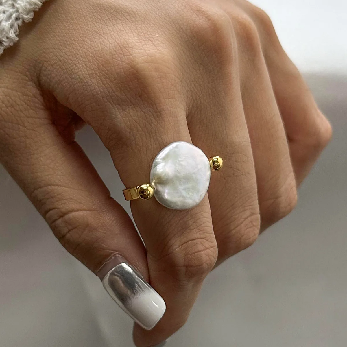 Vintage Natural Pearl Finger Ring Fashion Jewelry Rings 18K Gold Plated Freshwater Big Baroque Pearl Ring for Women