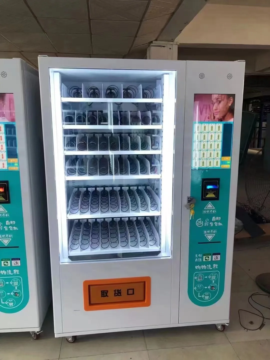 Purified water vending machine cold drink soda vending machine For Wholesales