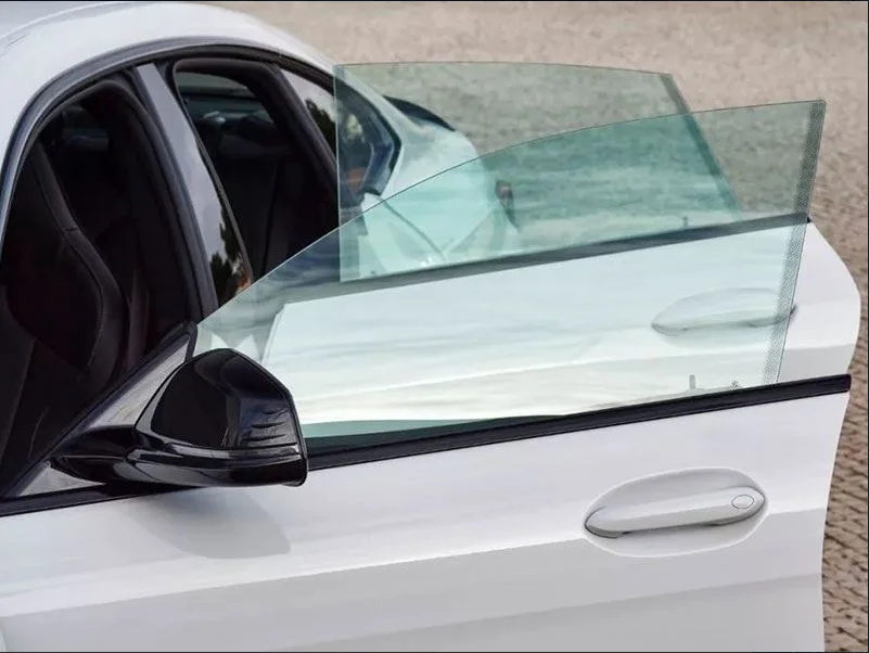 China Factory 2-6mm Clear Automotive Glass Car Window Glass for Car Windshield