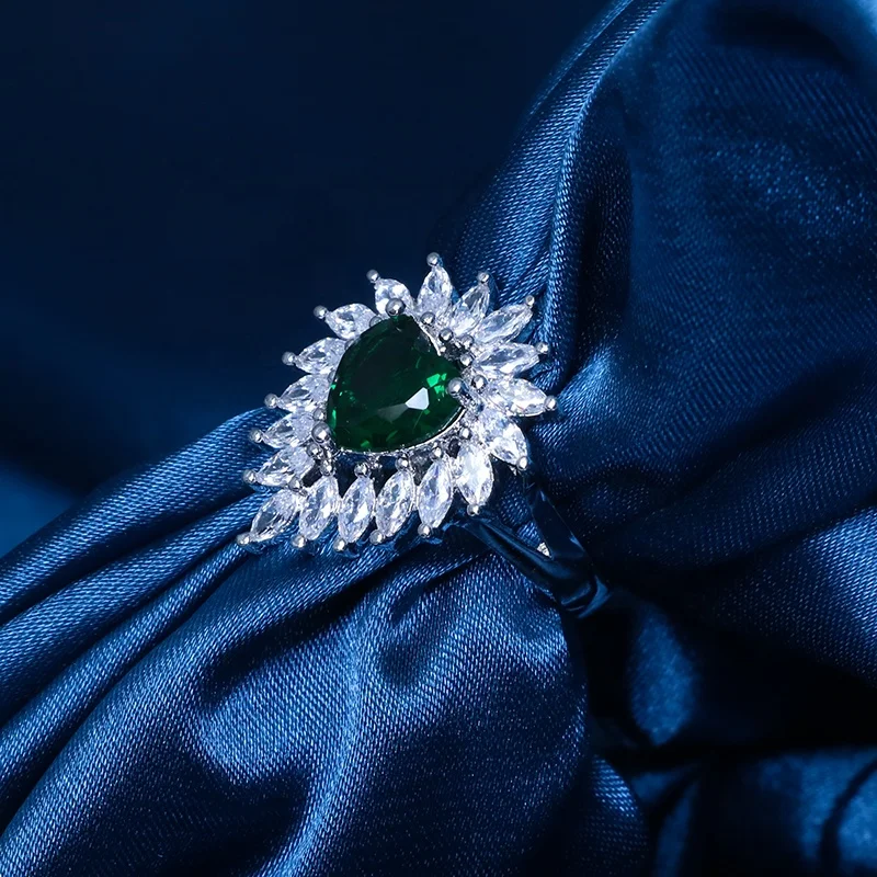 High Quality Brand New Fashion Luxury Sparkling Square Cubic Zircon With Green Stone Jewelry set For Wedding Party Occasion