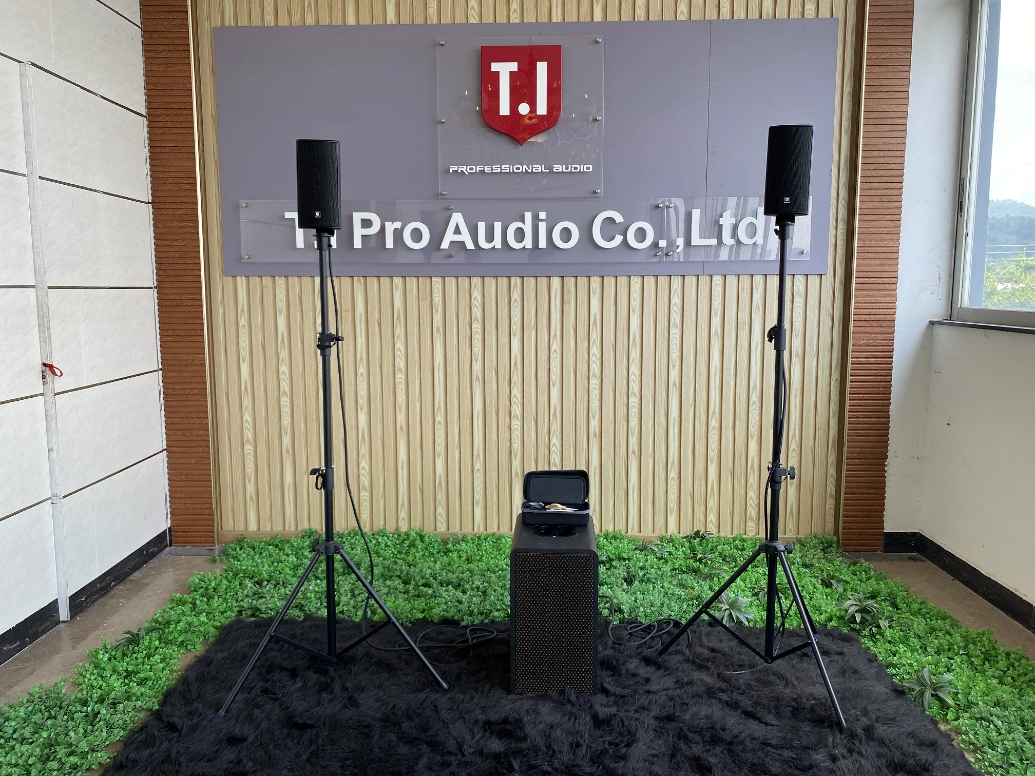 T.I Pro Audio CE2.0K professional sound system mini portable mobile music box speaker bass audio subwoofer