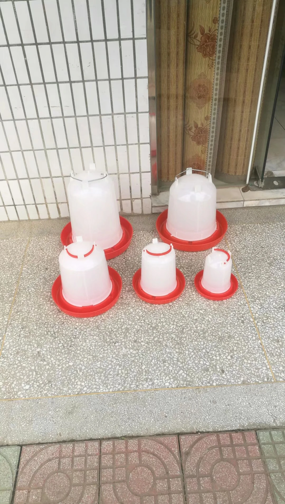 
Automatic chicken drinker Poultry broiler chicken drinking water dispenser bucket 11L 