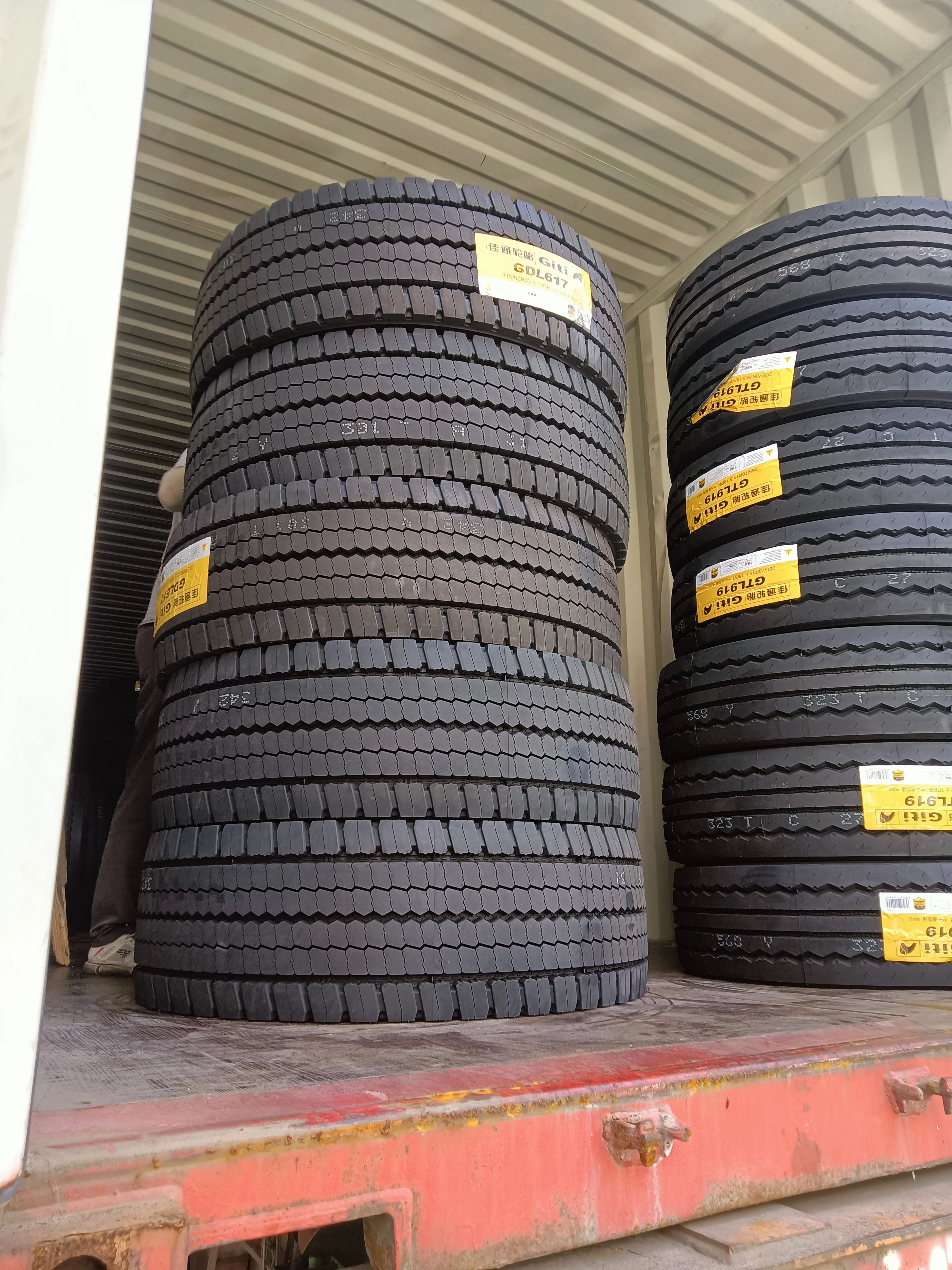 TBR Annaite tires 379 truck tyre 11.00R20 truck tire for mine 11.00R20