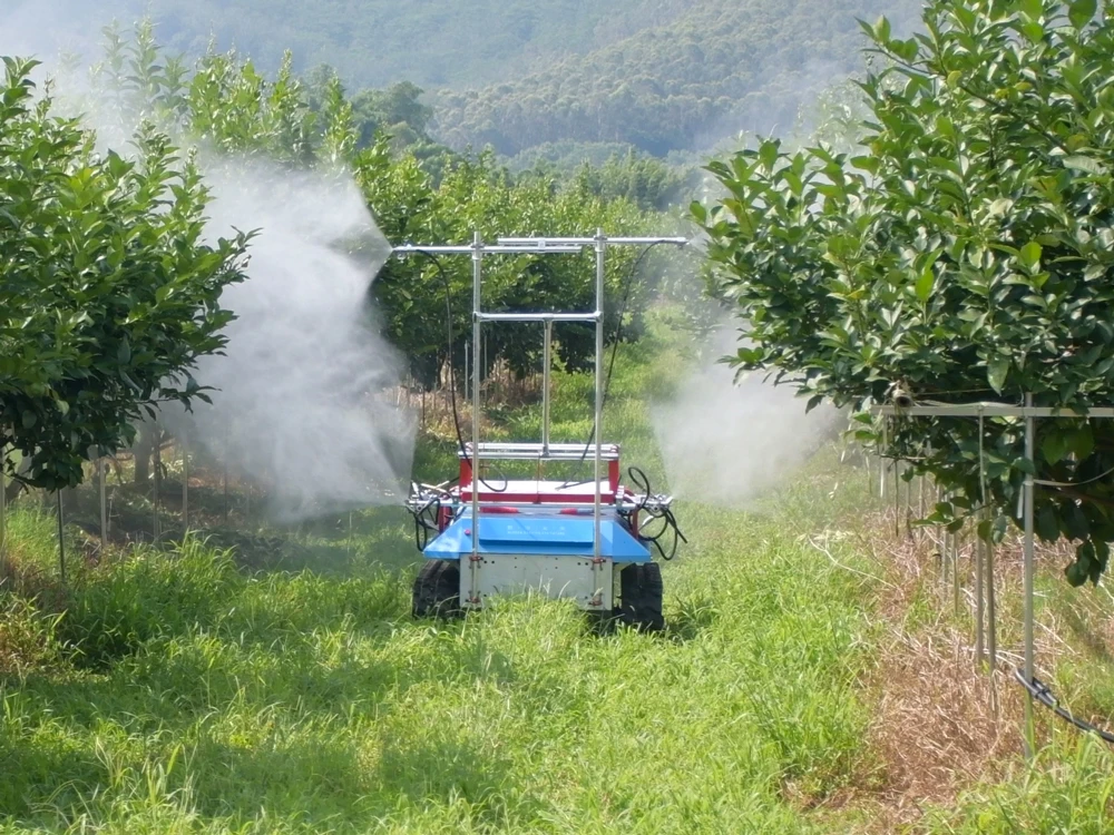 high efficiency 200L sprayer disinfection robot car vehicle autonomous remote control agriculture spraying machine