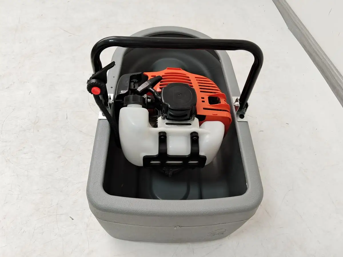 UM High Quality  2 Stroke 52cc Engine Water Pump Agricultural Gasoline Water Pump Float Type Water Pump