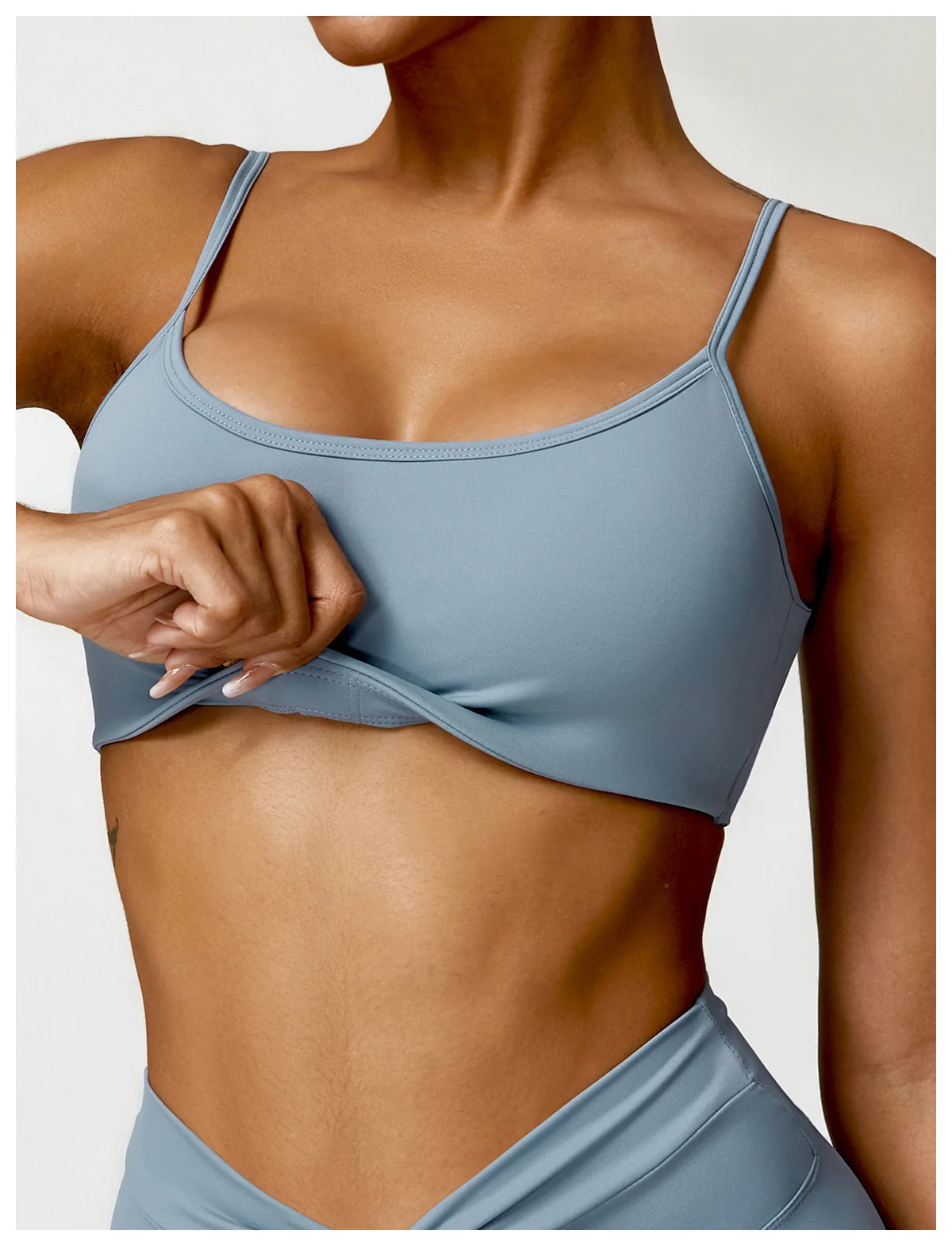 AolaCustom Logo Women Yoga Set Sportswear Running Fitness Workout Yoga Sets High Quality High Elastic Fashionable Suits