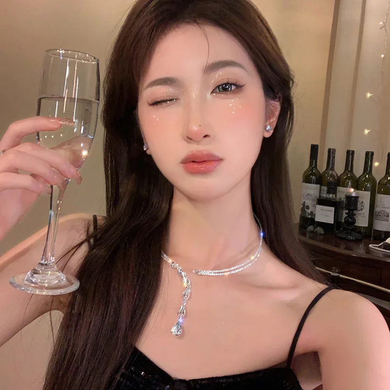 Necklace autumn and winter luxury exclusive high-sense collar chain 2024 new style dress sweater chain opening collar woman