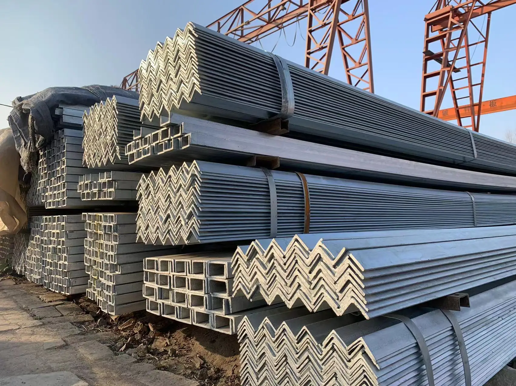 rolled rsa scrap steel q345b q355 s235jr s335jr equal shelves slotted angle 30x30x3mm steel bar hollow iron material