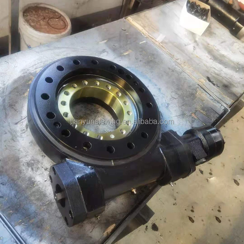 slew drive se9 with dc motor for truck mounted Crane