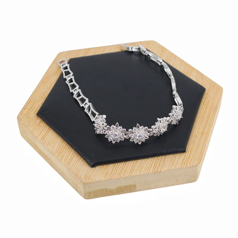 Jewelry selling fashion jewelry brass plated silver bracelet ladies bracelet