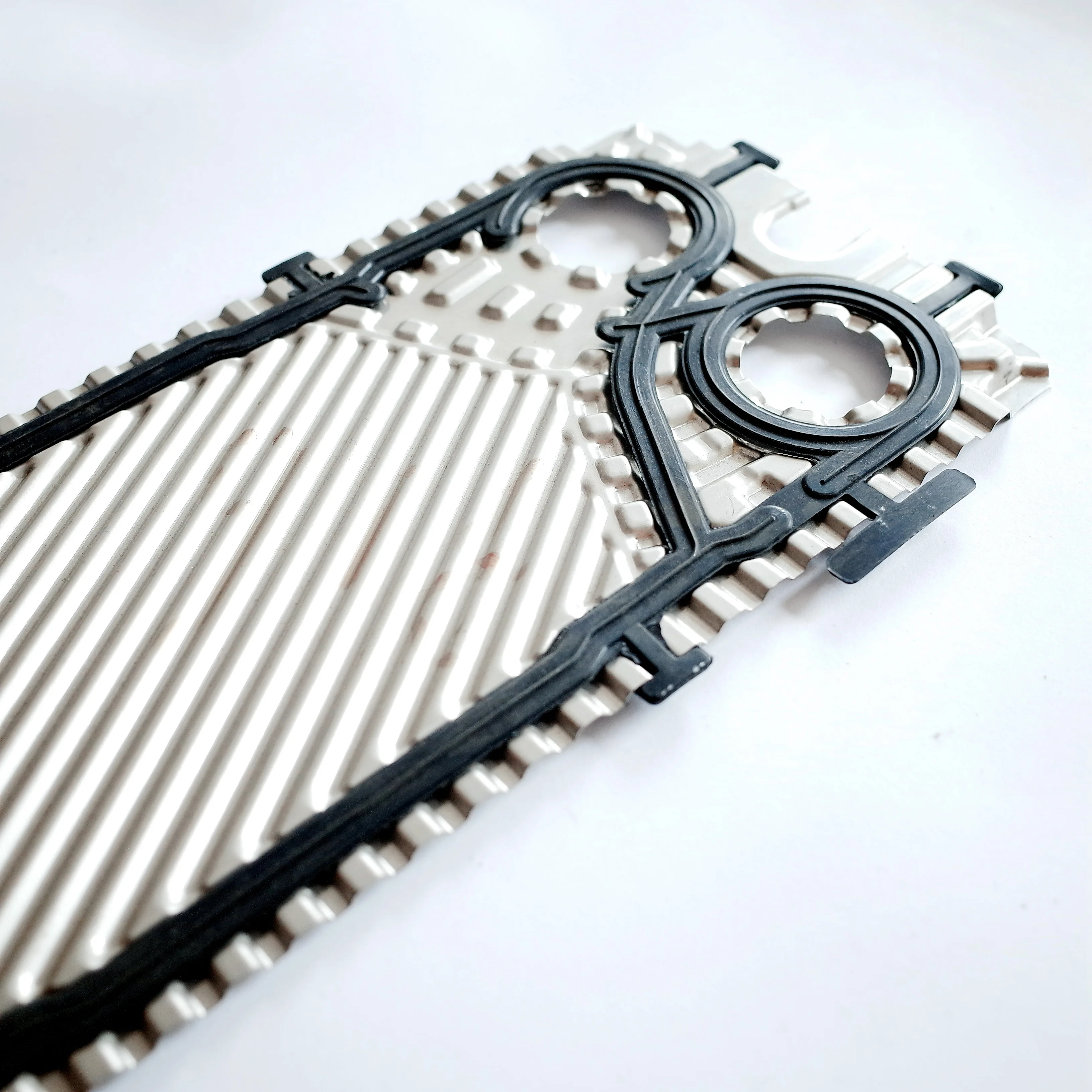 Пластинчатая теплообменная прокладка Лаваль, промышленная цена, гидравлический пресс