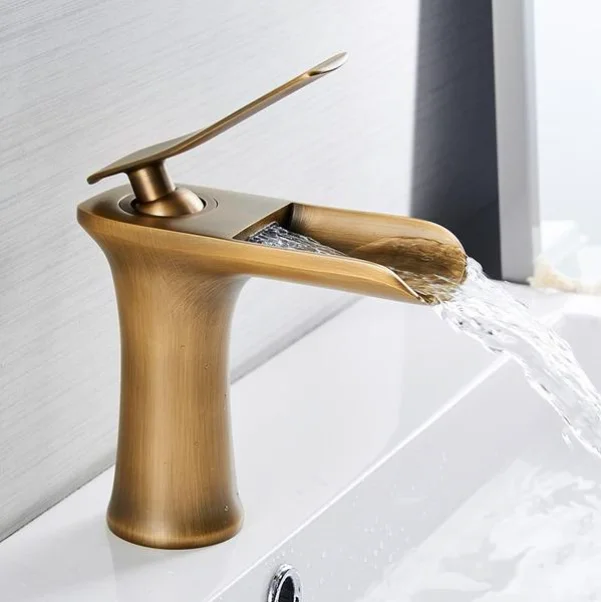 2021 New design Hot And Cold Chromed Plated Tube Single Hole Bathroom Basin Mixer Taps Tap Faucet Sanitary Ware Supplier