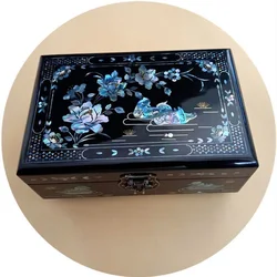 Colorful mother-of-pearl jewelry box Wooden shell inlaid mandarin duck swimming wedding gift box