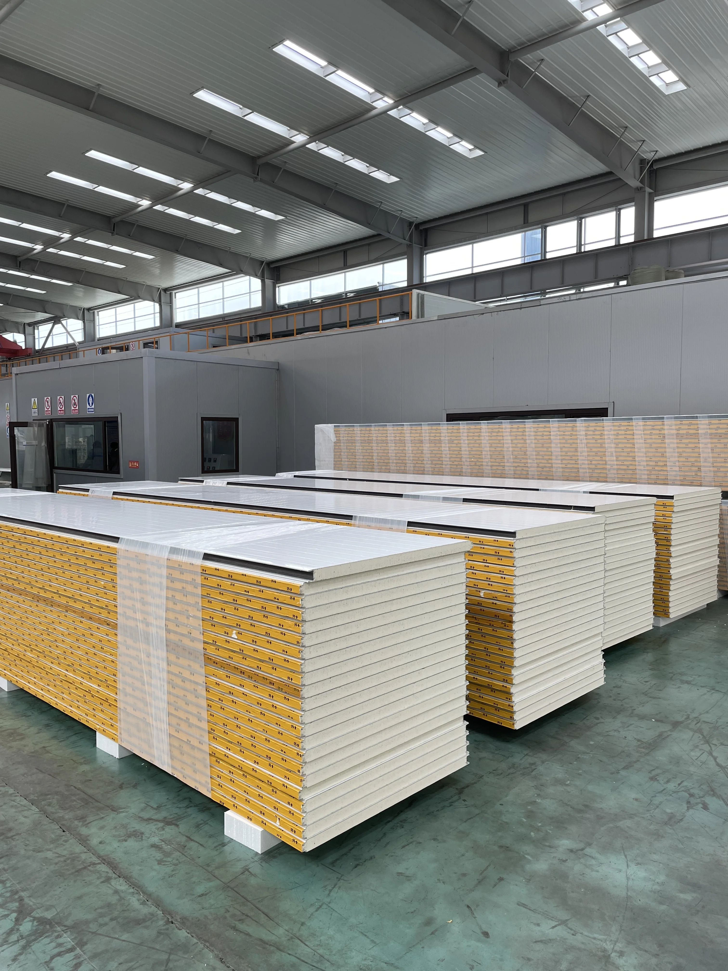 PU/PIR/PUR/PUF Sandwich Panels Prefab Wall