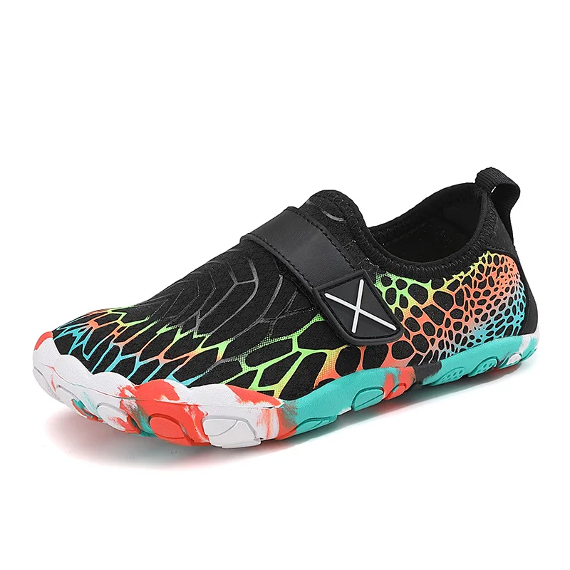 Wholesale cheap cartoon children  elastic wading shoes fashion swimming barefoot Water shoes kids upstream shoes