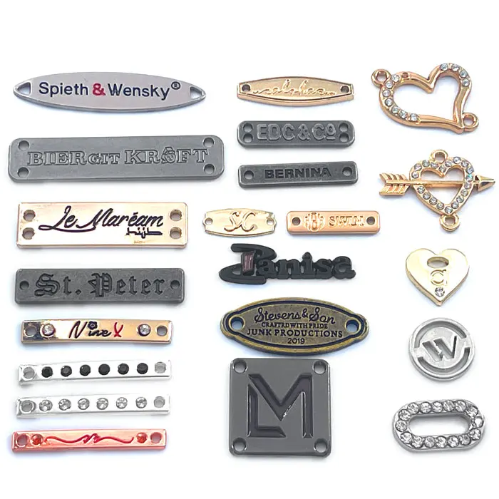 Тарелка с двумя отверстиями Золотой логотип металлическая квадратная одежда круглая шитье металлические этикетки для одежды на заказ