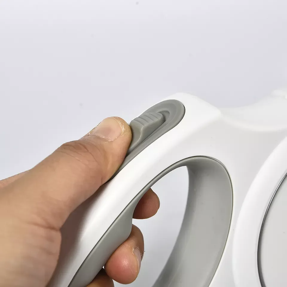 DELE Heavy Duty One Button Break & Lock Dog Leash 360 Tangle-Free Retractable Dog Leash