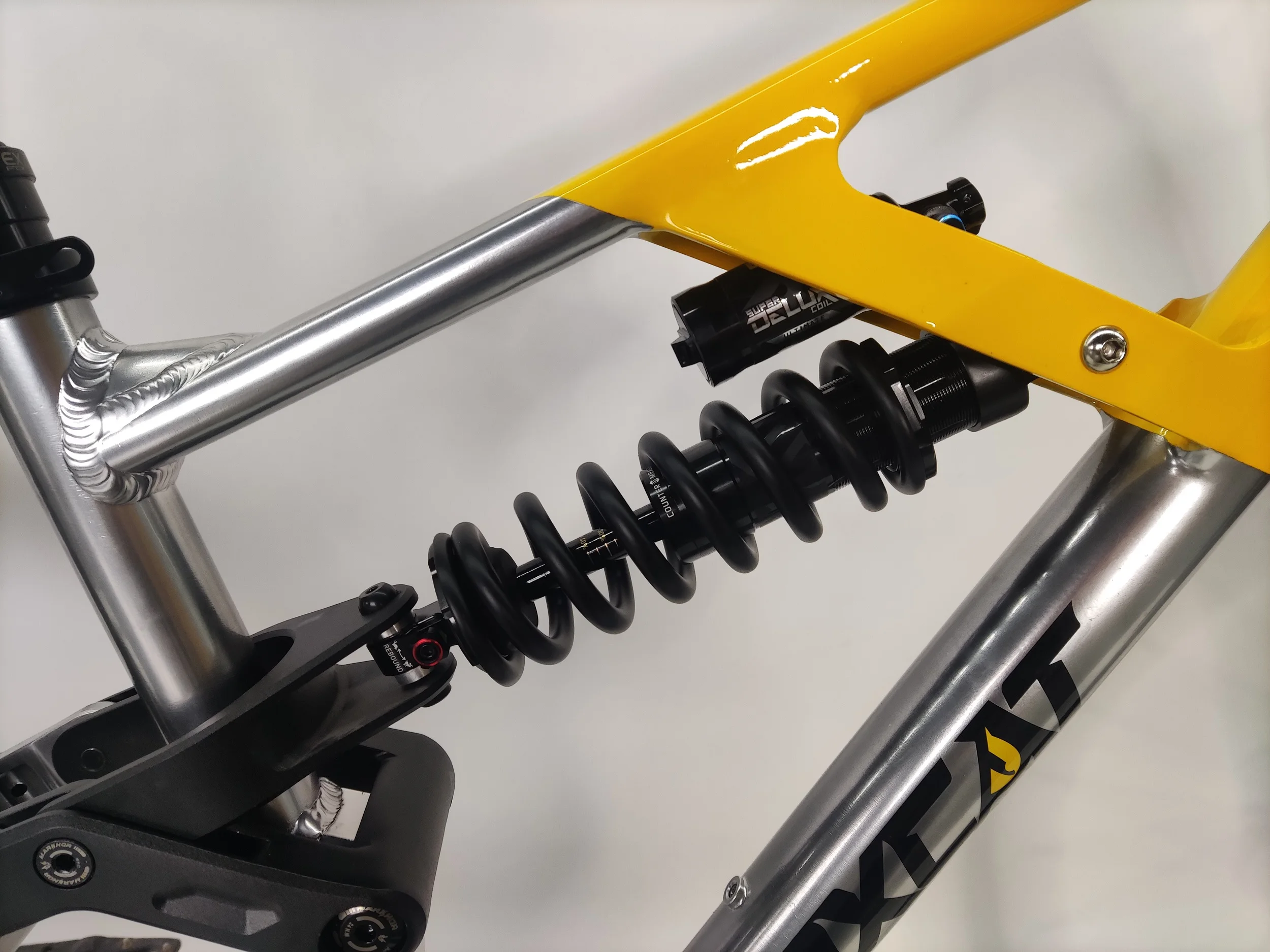 Outroad Fat Tire Mountain Bike with 27.5 29 inch Wheels  21 Speed Front Suspension Anti-Slip Bikes