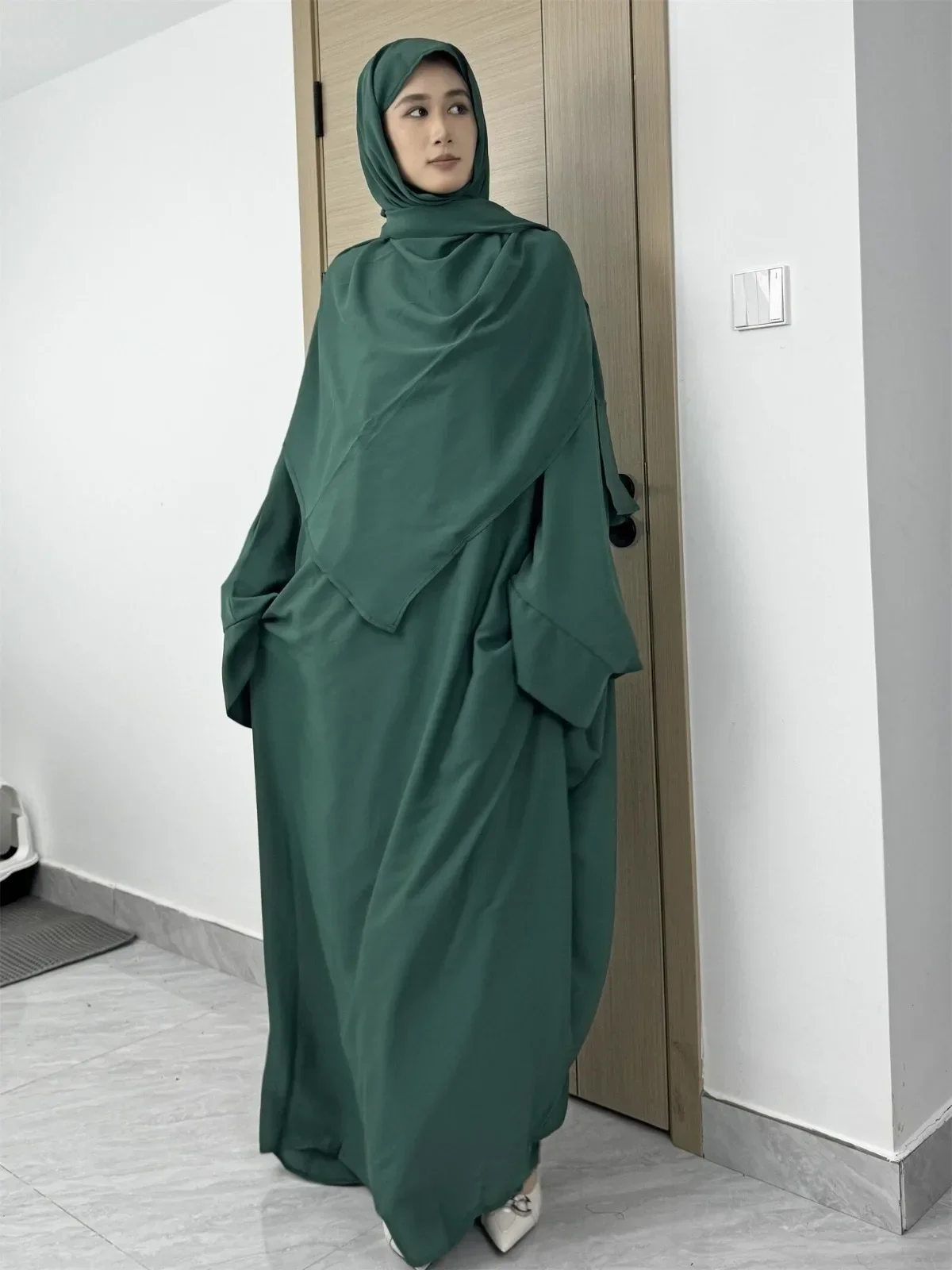 Women Jilbabs Islamic Clothing Dubai Robe Turkish Muslim Abayas With Hijab Two Pieces Modest Prayer Ethnic Dresses Loose Kaftans