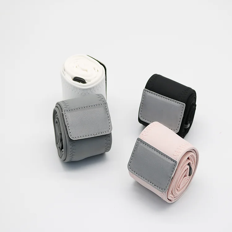 Wholesale Colorful Fashion Waterproof Waist Bag 300ML Capacity Belt Bag Women Men Fanny Pack with Headphone Jacket