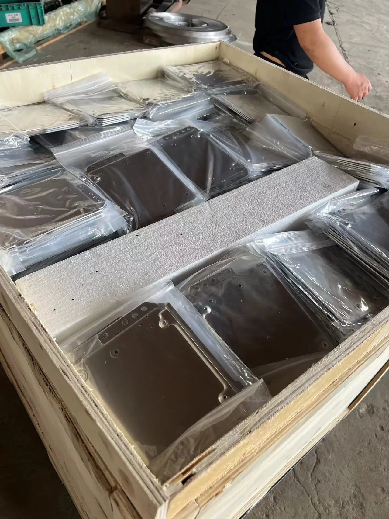 China Factory High Precision Custom Sheet Metal Stamping Polished Brass/Copper Metal Stamping