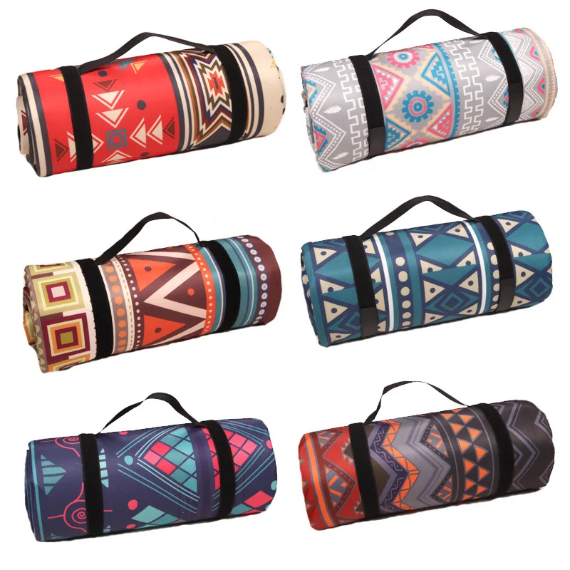 Waterproof wholesale picnic blanket Custom Sandfree Foldable Travelling Mat Multilayer Beach Blanket with Straps