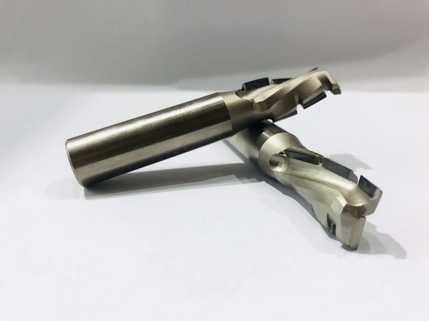 Linfeng 12*24*12 1/2 дюйма SHK Z 2 + поликристаллический Алмазный (PCD) Наконечник инструмент для сжатия фреза с ЧПУ гнездовой резки