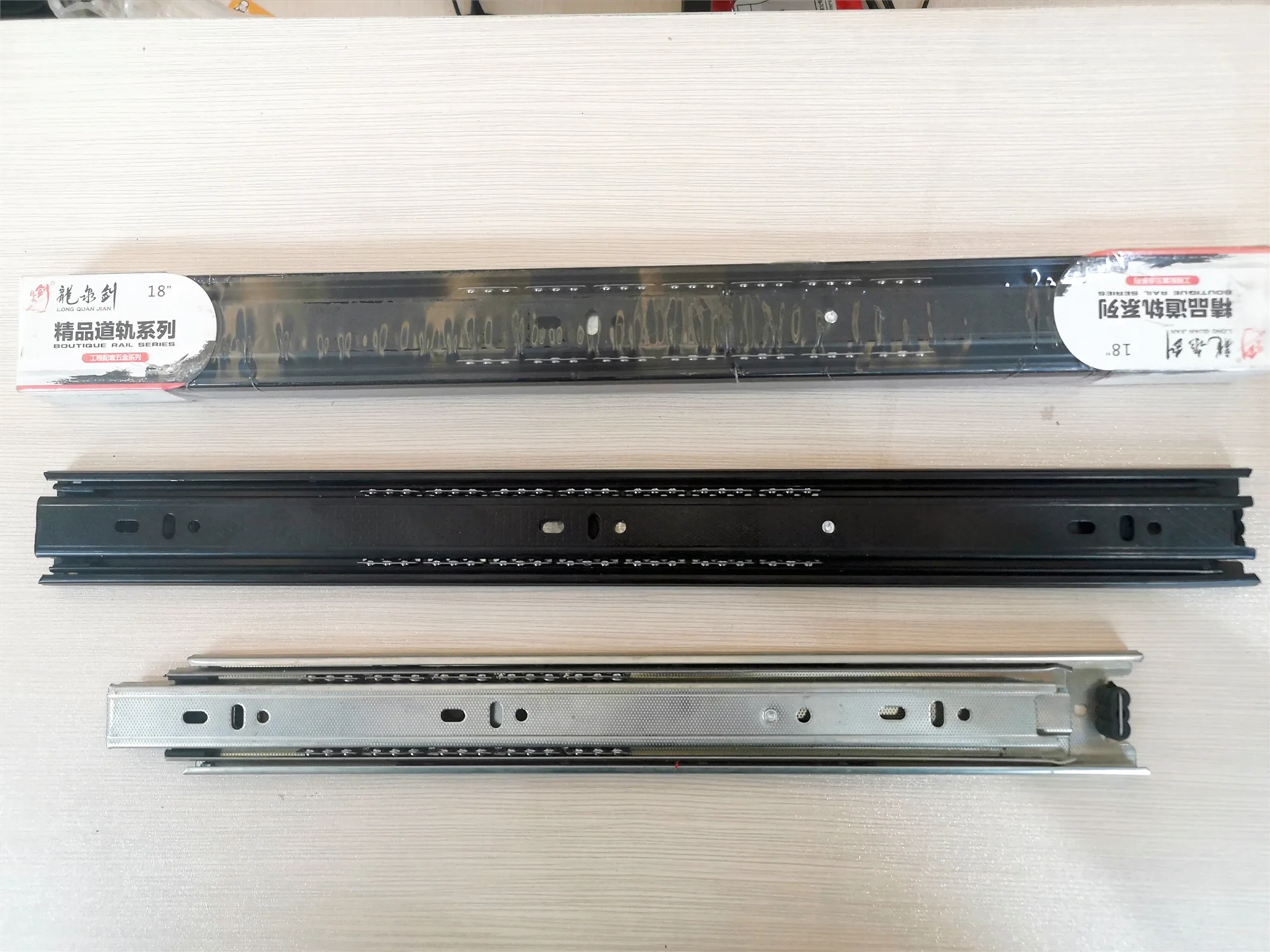 Furniture fitting hardware drawer slide office building material 3 fold full extension ball bearing building construction