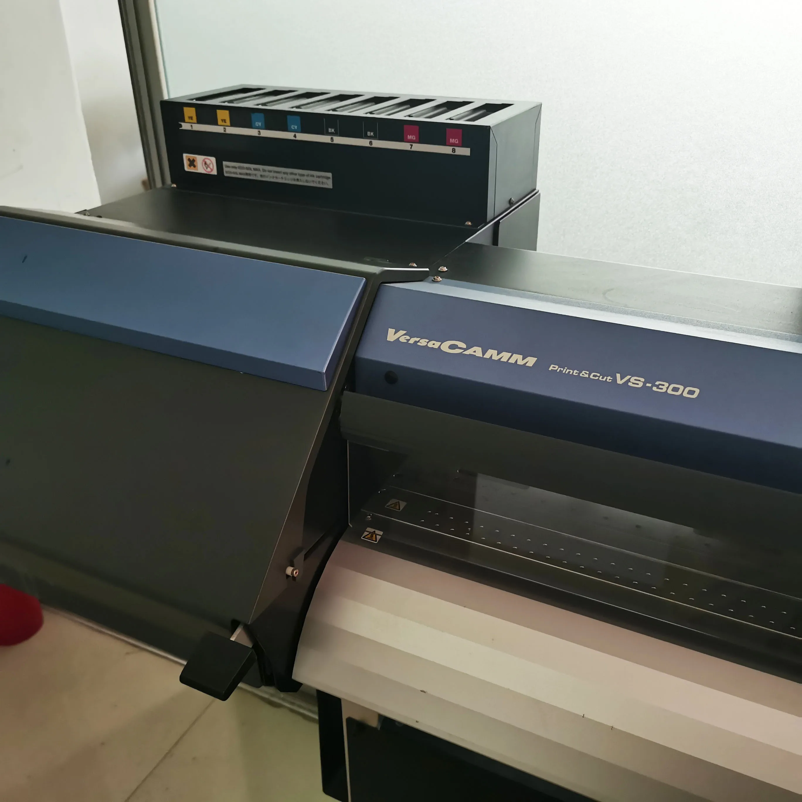 4-color two-channel printer Second Hand Roland Vs-540  Print &Cut Printer Banner Printing Machine For Logo Printing