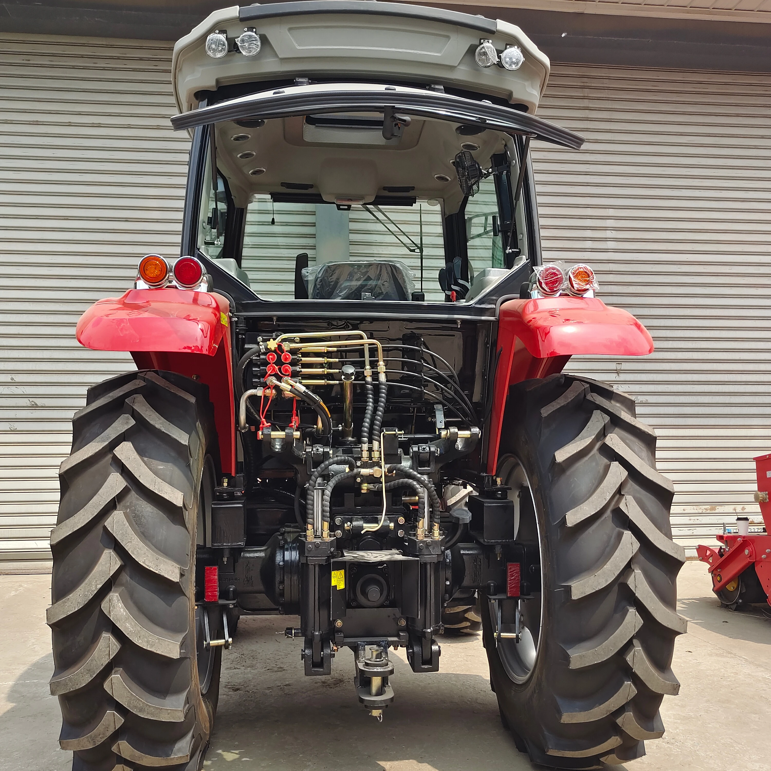 China hot selling farm big tractor 4wd 120hp Agriculture Equipment new farm tractor