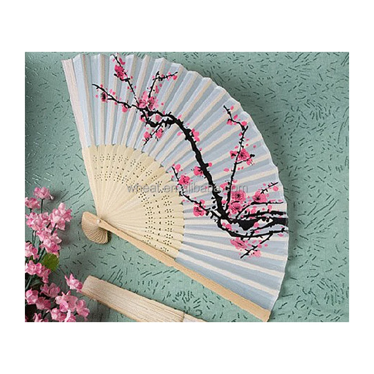 China Factory Many Colors Luxurious Wedding Gift Bamboo Hand Fan Customize Logo Mix Colors Silk Fan Wedding Favors