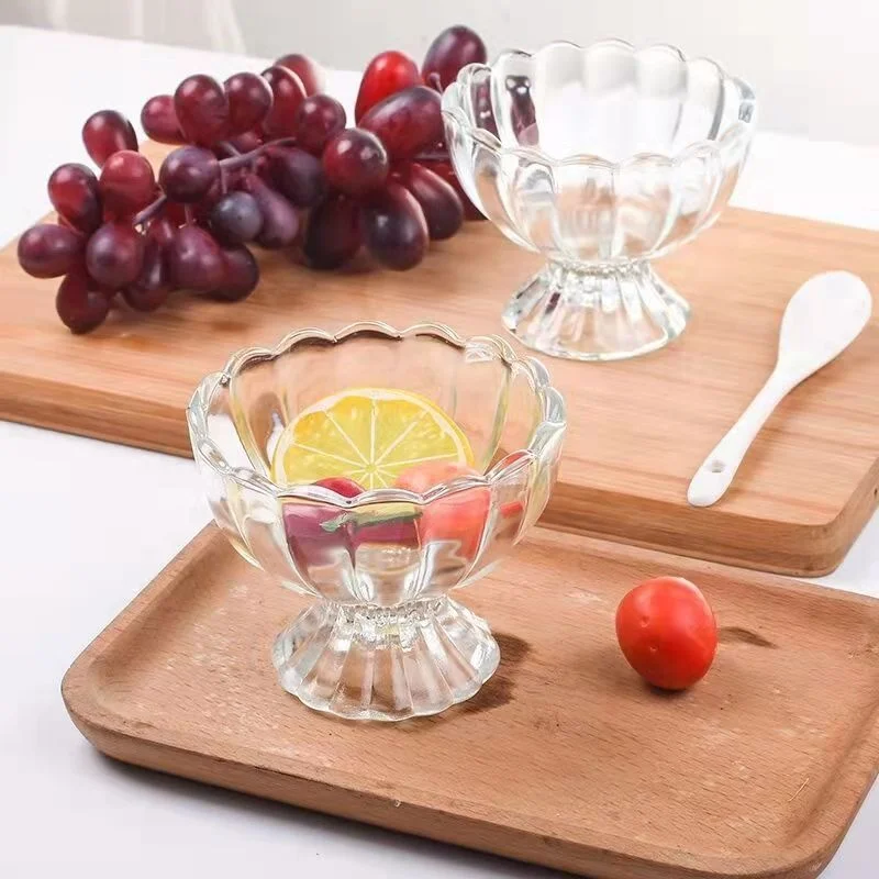 Wholesale glass lotus sundae cup for ice cream dessert and soda