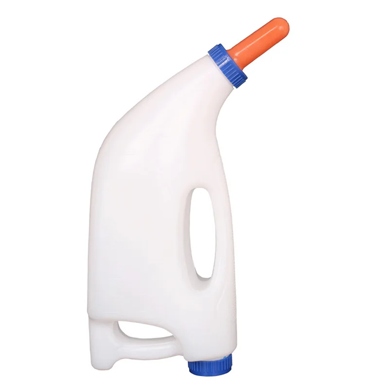 Wholesale Thicken Plastic 2L 4L Animal Cattle Calf Feeding Milk Bottle Cattle Sheep Feeding Bottle With Nipple Teats