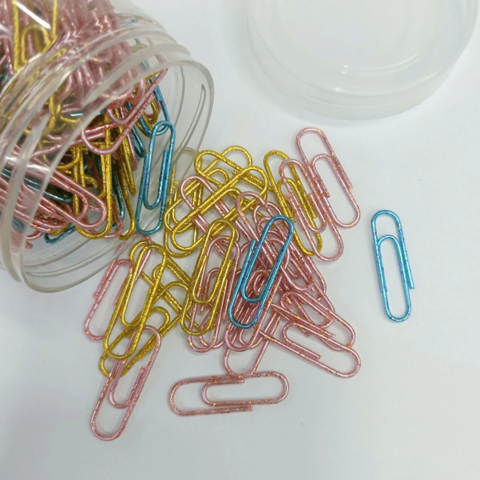33MM 28MM Colored Unique Designer Paper Clip Types Of Decorative Paper Clips 100Pcs A Colorbox