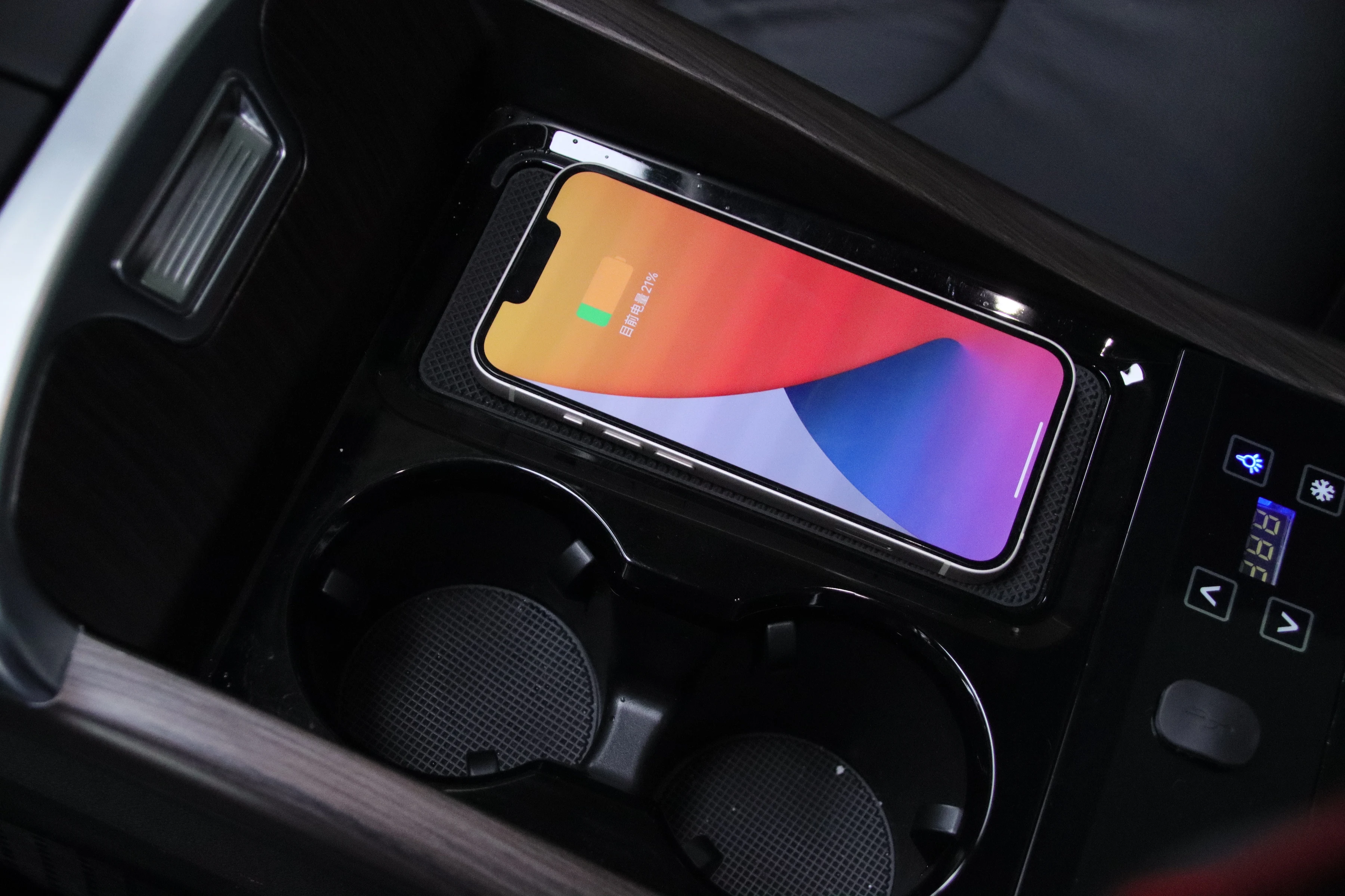 220V power socket central handrail box of automobile refrigerator Suitable for Honda Odyssey armrest box mixed with ELYSION,