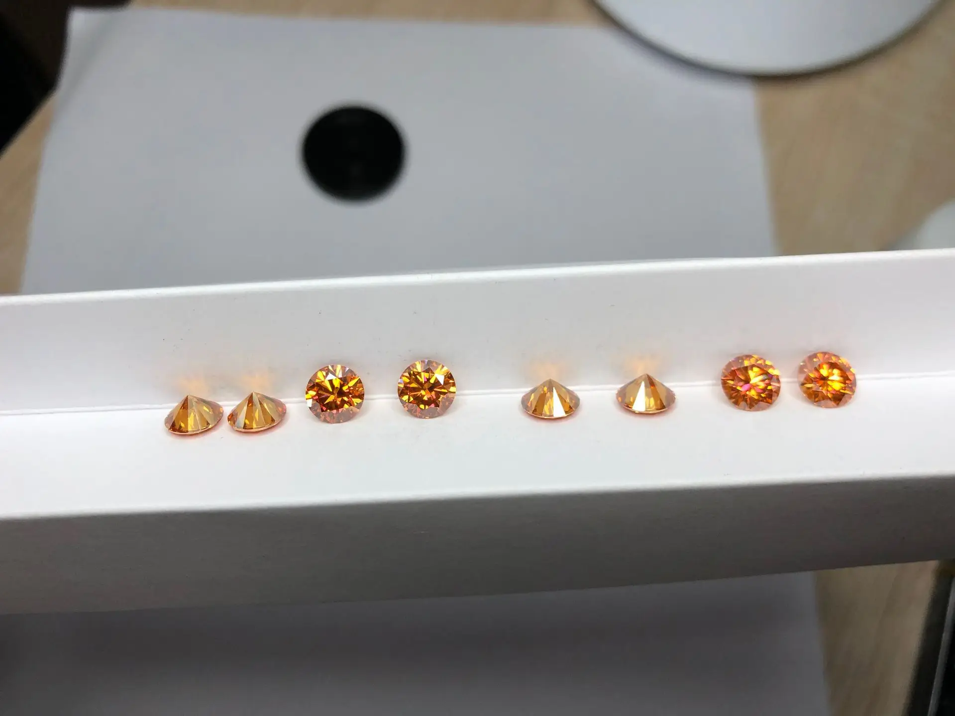 Wholesale colorful D color moissanite diamond stone white vvs round brilliant cut loose moissanite for jewelry making