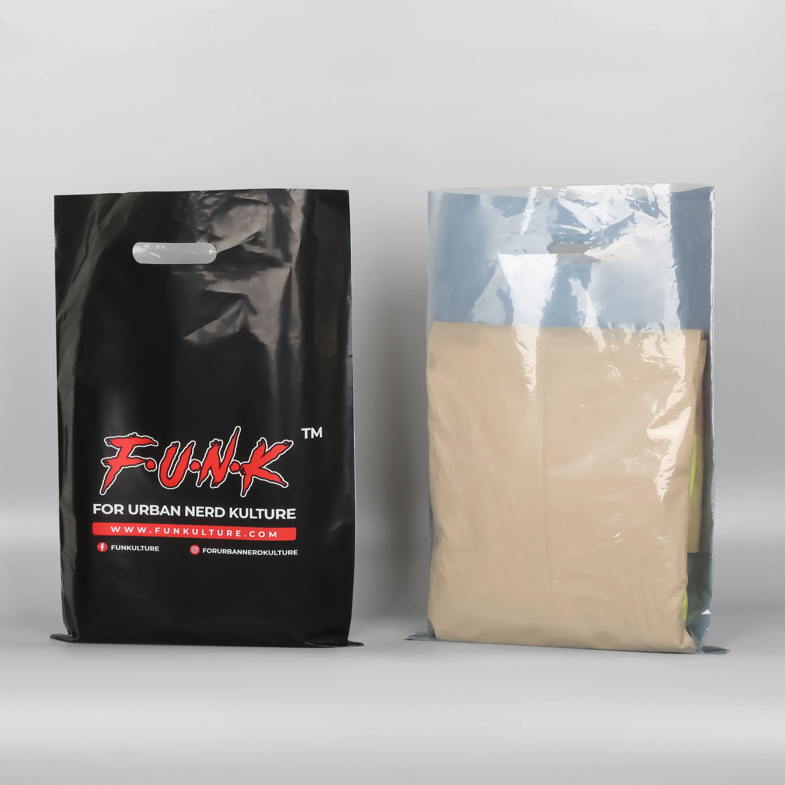 Eco-friendly 100% Compostable Biodegradable Plastic Die Cut Carry Shopping Bags For Clothes Custom Own Logo