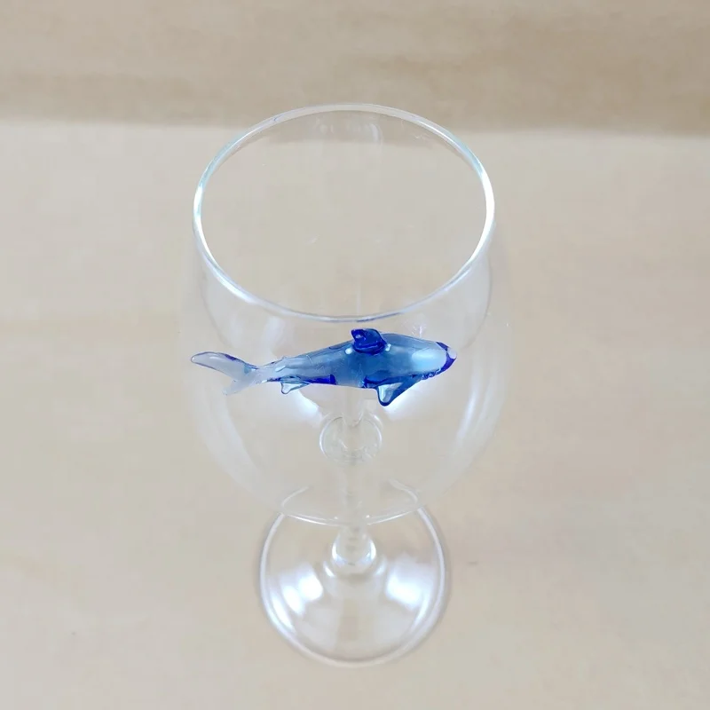 Factory Wholesale Handmade Unique Pattern Red Wine Shark Cup Glass/Blue Shark Cup/Glass Shark Cup for Supermarket Distribution