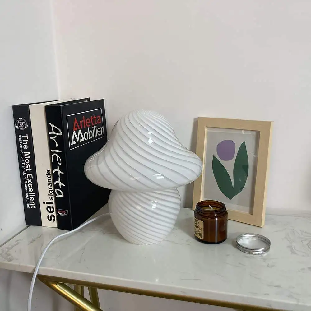 New glass mushroom art table lamp modern painted bedroom hotel bedside table lamp home decor cute gift lamp