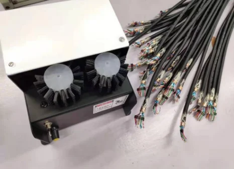 Shielded wire brushing and twisting machine wire cable twisting machine three in one machine