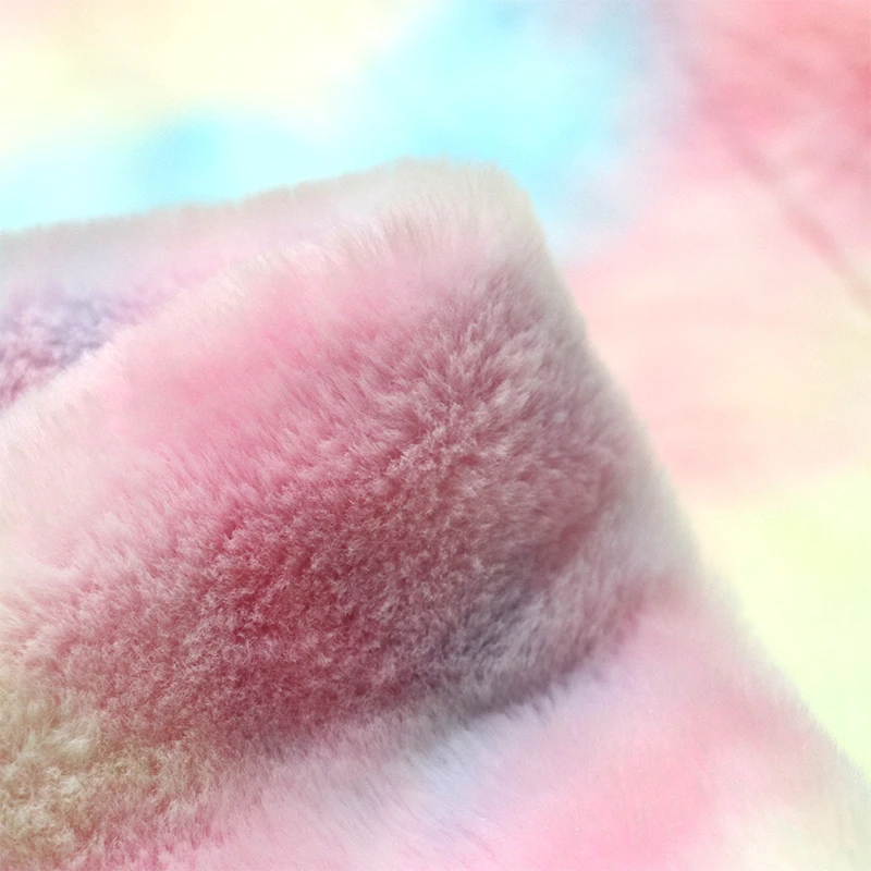 Iridescence Color Fur Supersoft Heavy 420gsm Boucle Plush Shaggy Fluffy Tie Dyed Faux Fur Fabric Fluffy Rabbit Fur for Bean Bags