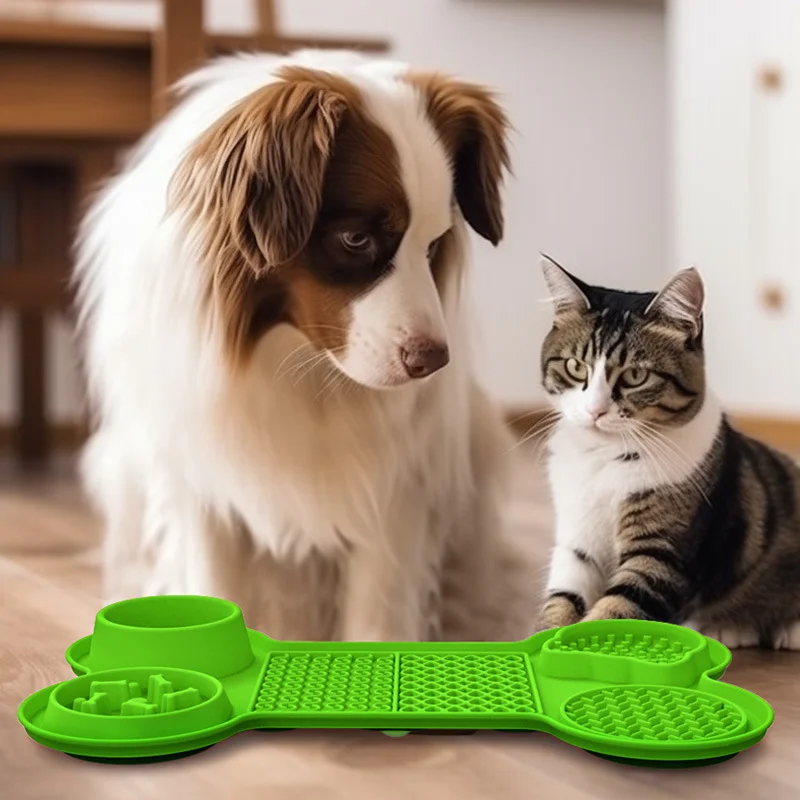 2023 All in One Non Spill Hot Selling Customize Logo Double Portable Pet Dog Water Print Dog Supply Silicone Pet Bowl Mat 5.01 R