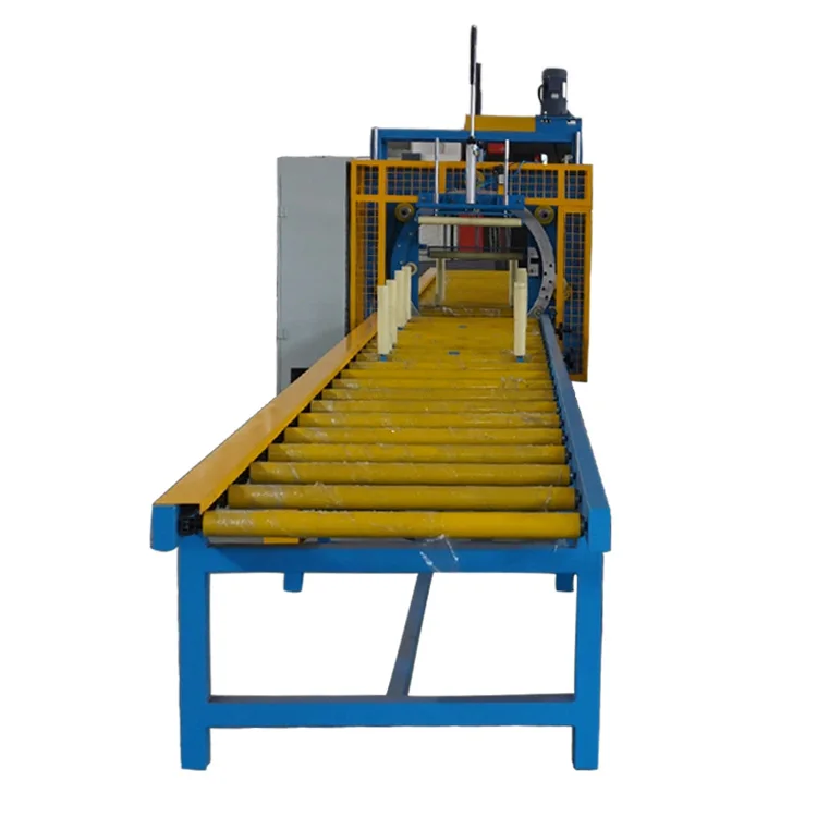 Horizontal wrapping machine for packaging long materials