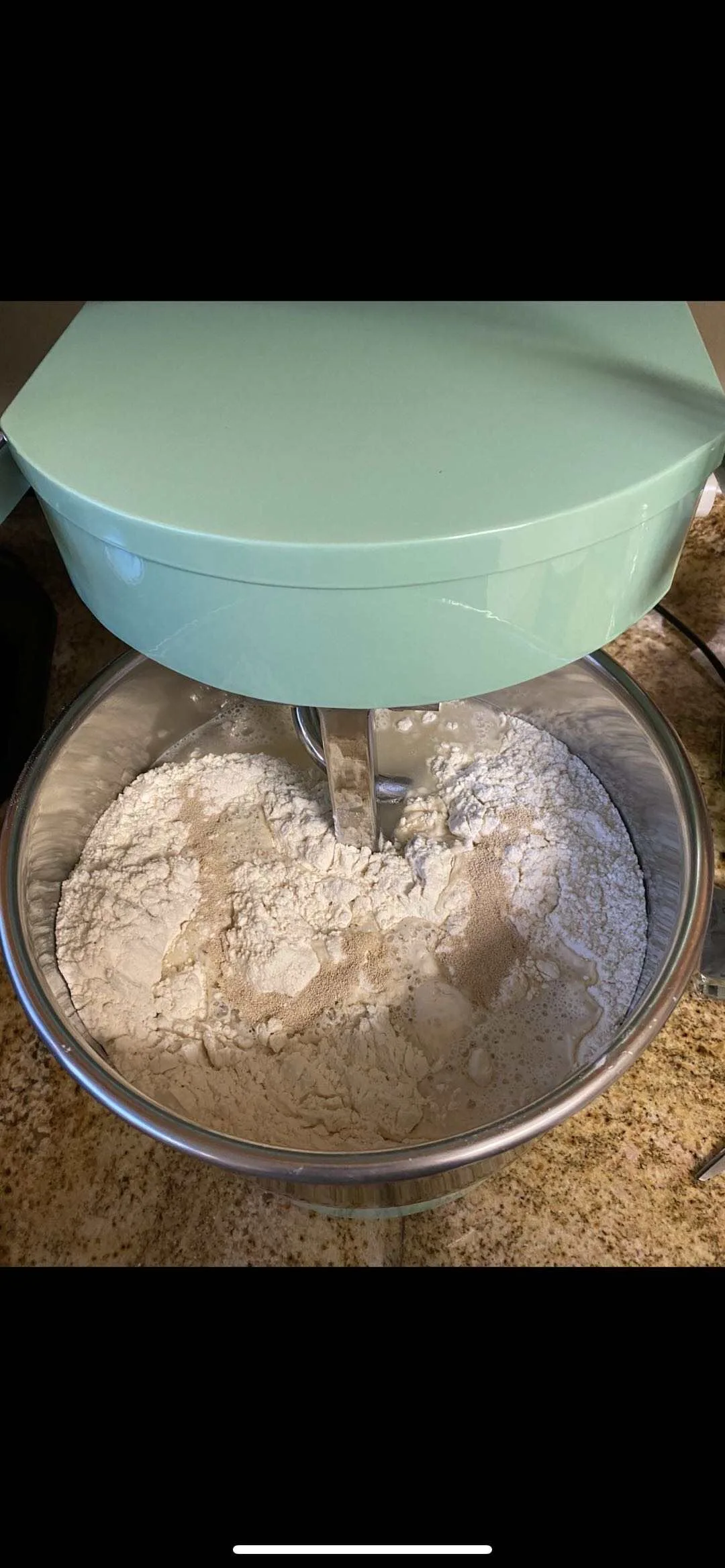 7L small spiral dough mixer DC motor with two speed reverse function 3KG flour capacity bread making machine bakery equipment