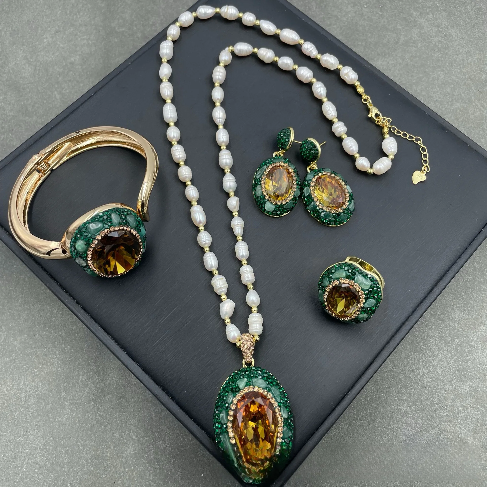 QIURAN Luxury Small Vintage donglingJade Crystal Ring Necklace Set Turkey Sultan Stone Inlaid Pearl Light Sense Jewelry Gifts
