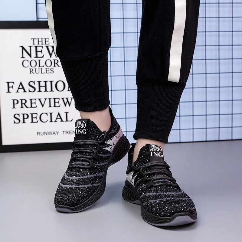 2020 manufacturer best selling breathable light fly knit Elastic band walking shoe for men