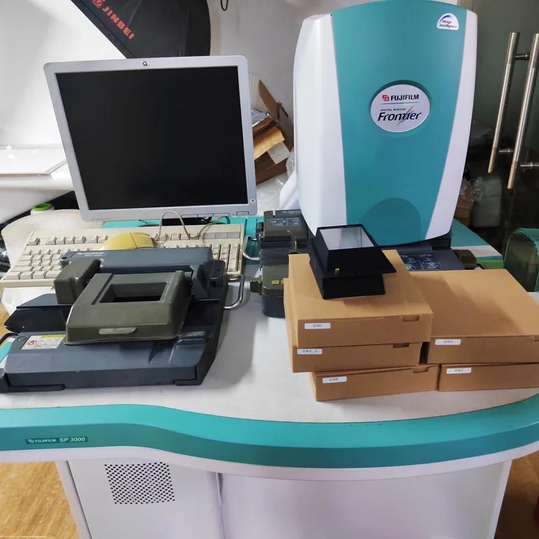 SP500 film scanner , negative film scanner . 135 used film scanner integrated